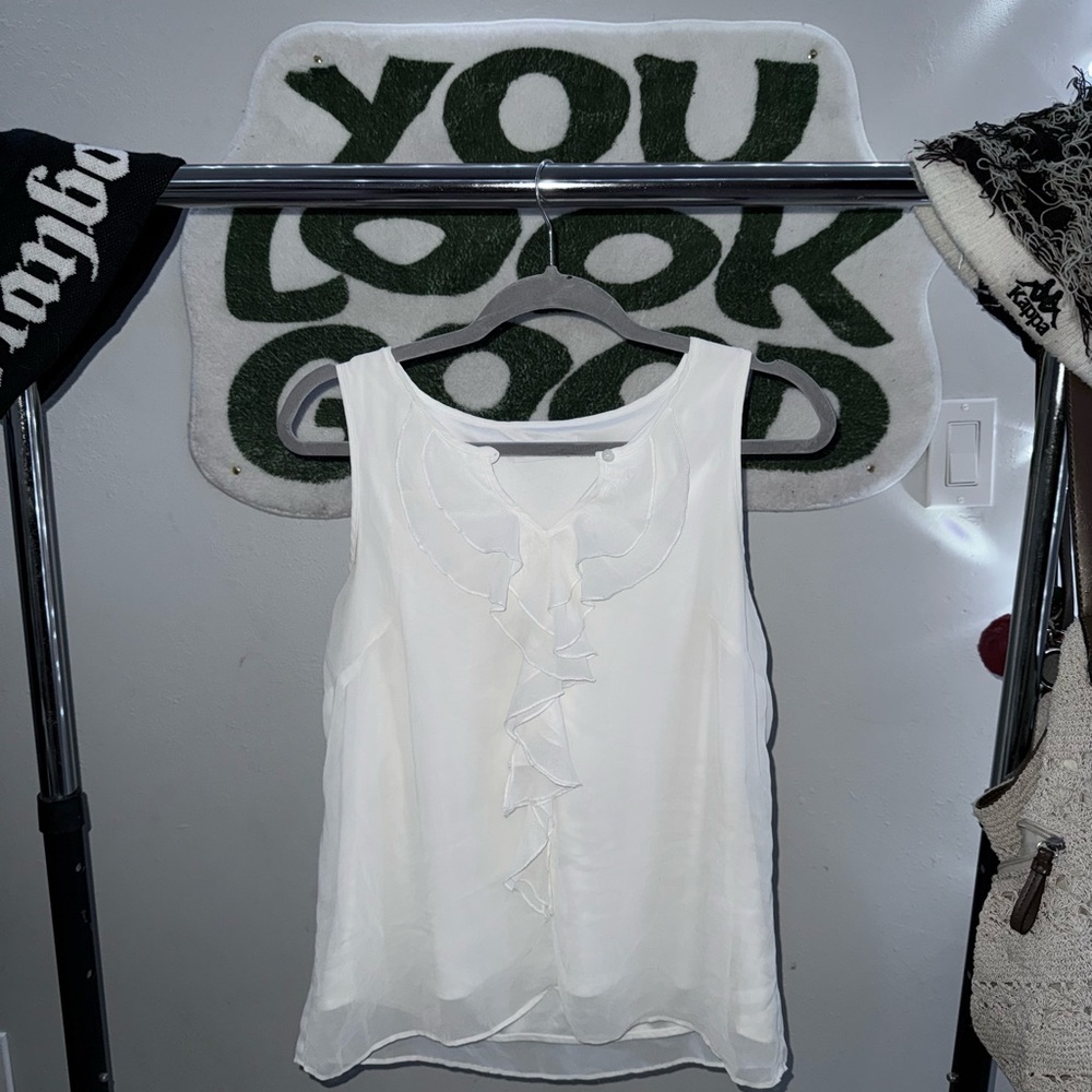 Elegant White Sleeveless Top